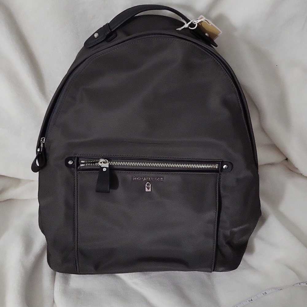 NWT Michael Kors Kelsey Backpack Olive Green Backpack